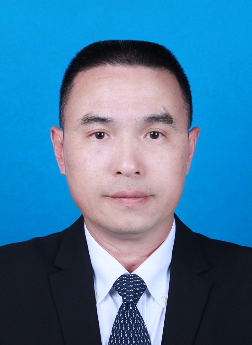 陈涛证件照.jpg