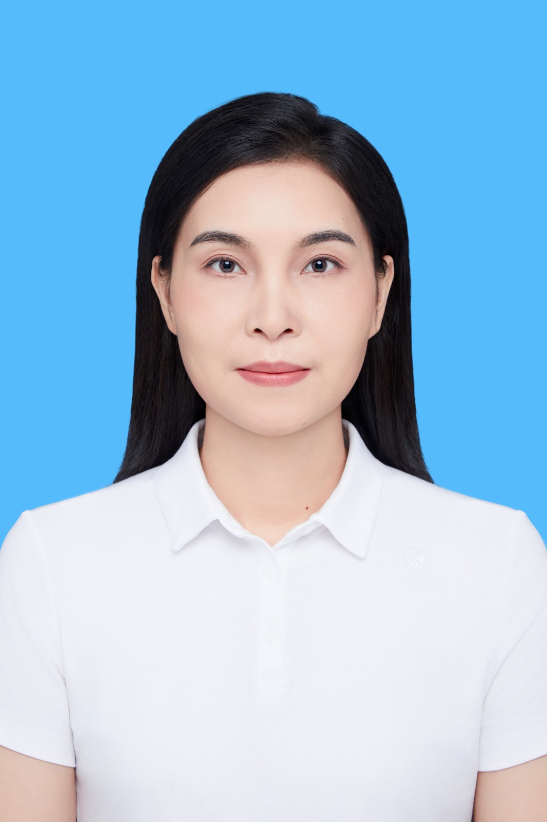 吕丽兰证件照.jpg