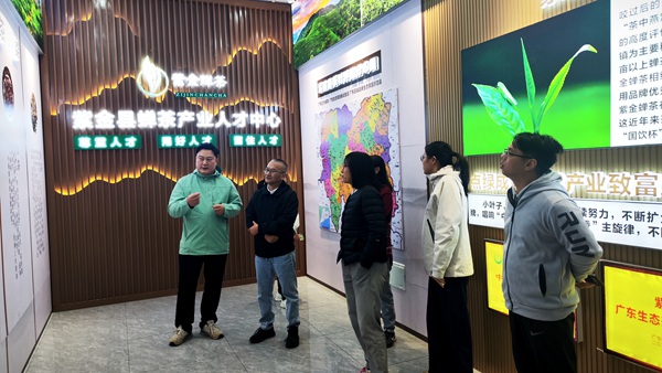 upfile 图2_副本.jpg