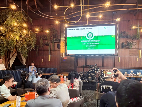 upfile 是的发放_副本.jpg