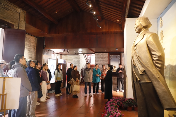 加工所党支部开展“赓续革命精神 笃行实干建新功”主题党日活动