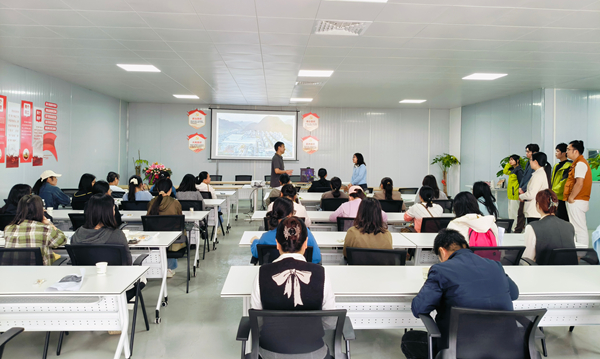 加工所开展“党建引领巾帼红 立足岗位建新功”主题党日暨三八妇女节主题活动