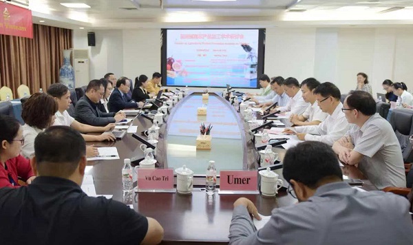 upfile 600广西农业科学院召开“面向越南农产品加工学术研讨会”03.jpg